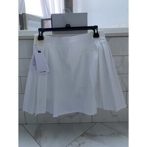Lacoste Sport Skirt Wht Sz 8/40 NWT